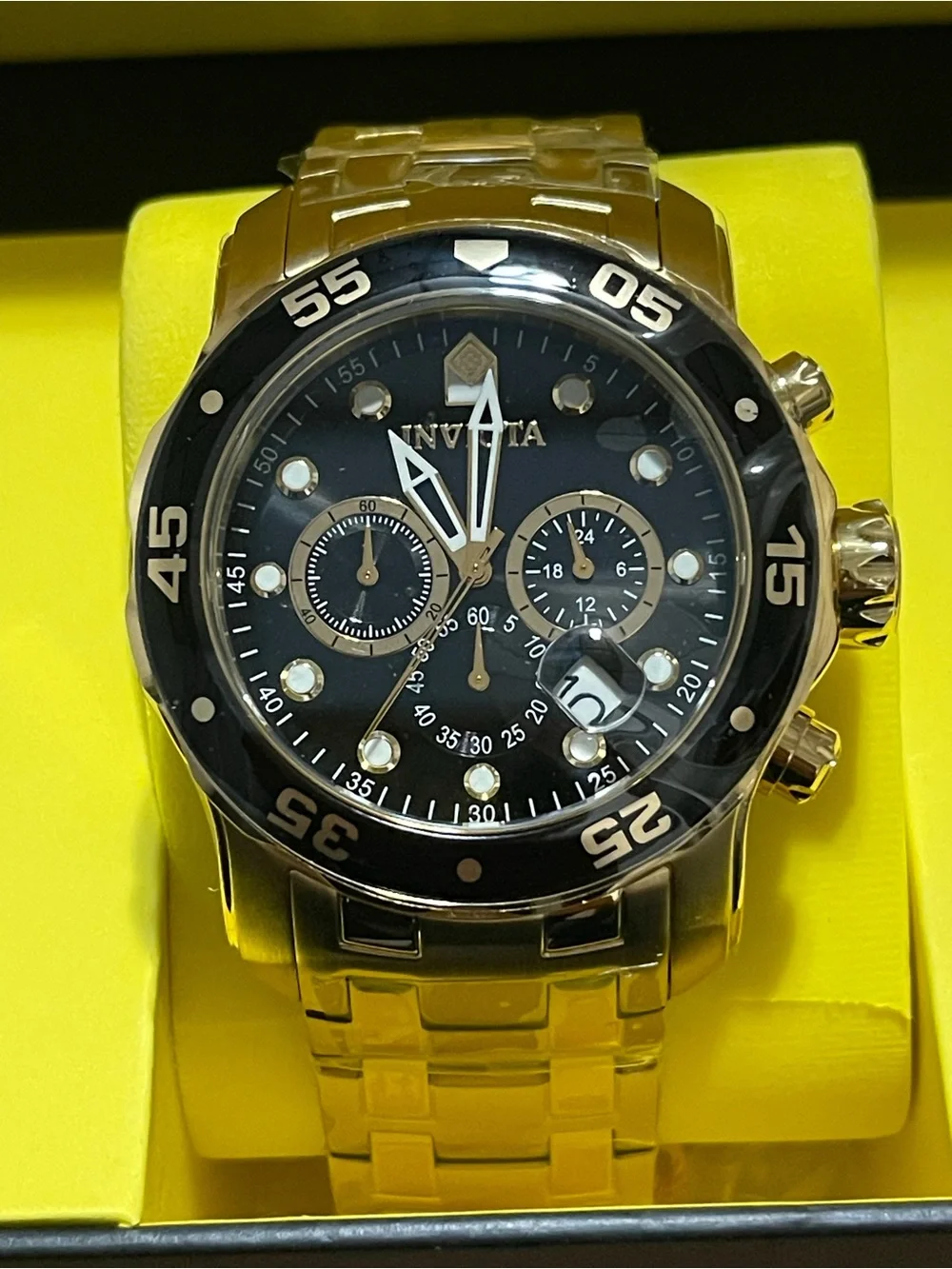 New Invicta Pro Diver SCUBA Men's Watch - 48mm. Gold & Black Dial and Bezel
